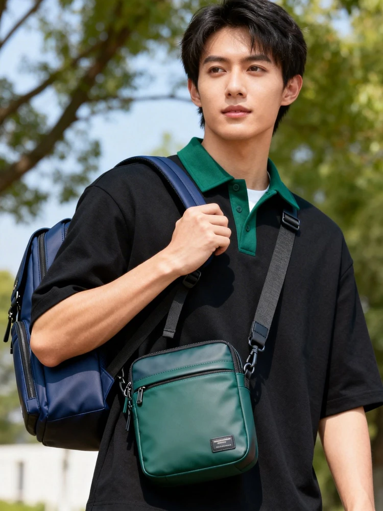 书包挎包模特上身展示图