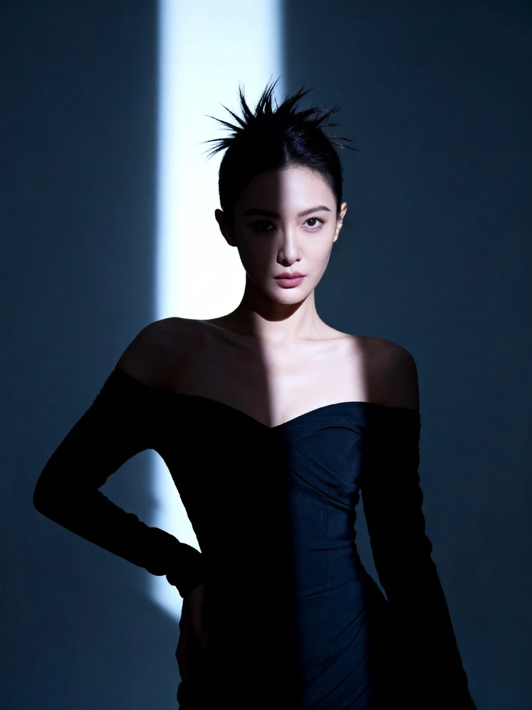 电影感冷白高光人像