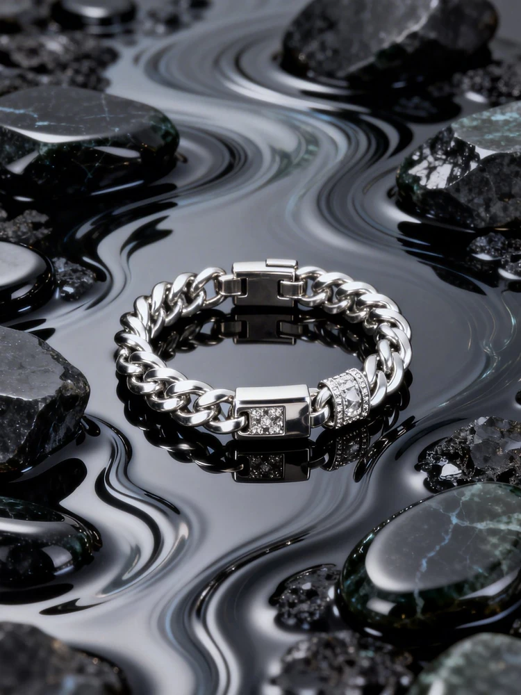 暗银流体质感产品分镜图